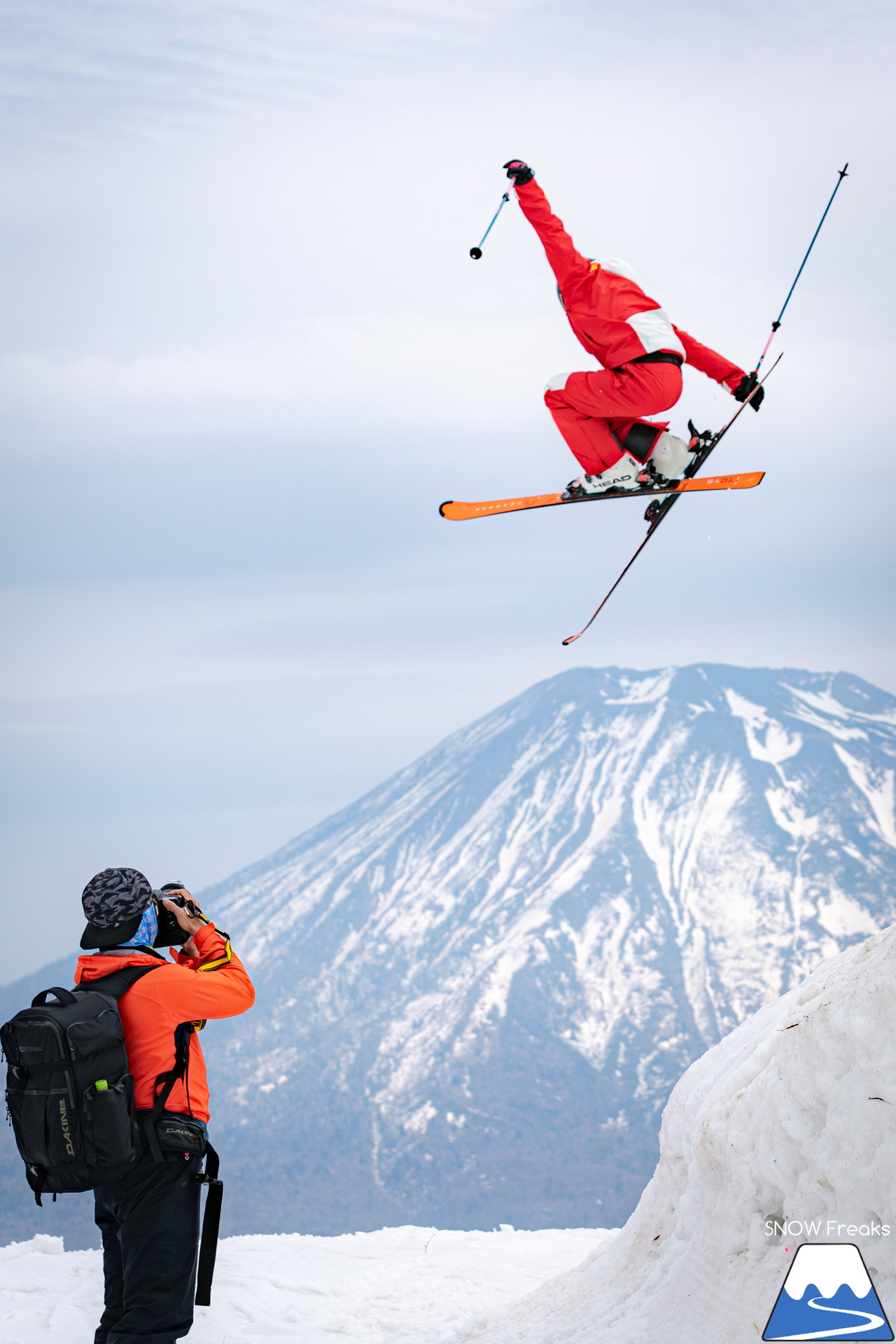 Photographer・岡﨑宜紀さんのスキー撮影にお邪魔してみたら...。撮る側も撮られる側も、笑顔いっぱい。とても楽しい撮影現場でした in ニセコ東急 グラン・ヒラフ